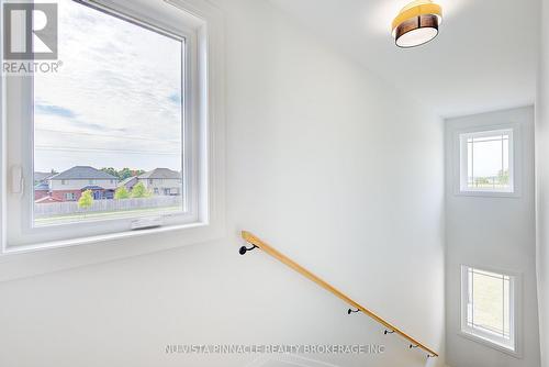 10 Woodmere Path, Middlesex Centre (Ilderton), ON - Indoor Photo Showing Other Room