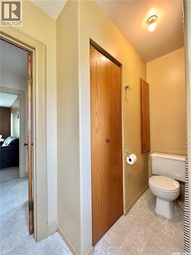 405 March Avenue E, Langenburg, SK - Indoor Photo Showing Bathroom