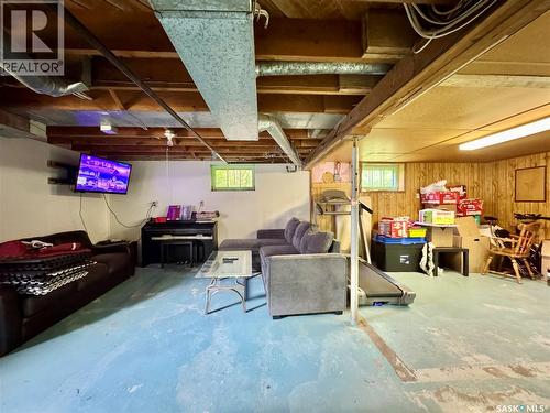 405 March Avenue E, Langenburg, SK - Indoor Photo Showing Basement