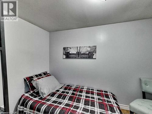 96 Manning Avenue, Hamilton, ON - Indoor Photo Showing Bedroom