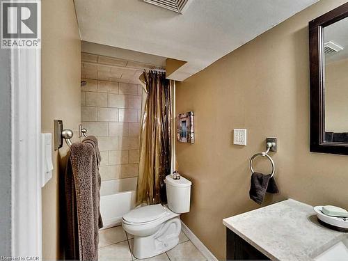 96 Manning Avenue, Hamilton, ON - Indoor Photo Showing Bathroom