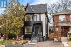 199 ARLINGTON AVENUE Toronto, ON M6C 2Z4