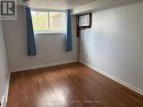 65 Saint Andrews Avenue, Welland, ON - Indoor Photo Showing Other Room