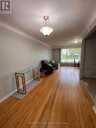 65 Saint Andrews Avenue, Welland, ON - Indoor