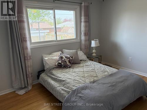 65 Saint Andrews Avenue, Welland, ON - Indoor Photo Showing Bedroom