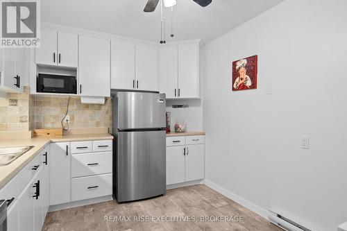 710 - 66 Greenview Drive, Kingston (Central City West), ON - Indoor Photo Showing Kitchen With Stainless Steel Kitchen With Double Sink