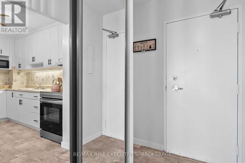 710 - 66 Greenview Drive, Kingston (Central City West), ON - Indoor Photo Showing Kitchen