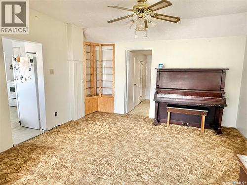 112 1St Street W, Shell Lake, SK - Indoor Photo Showing Other Room
