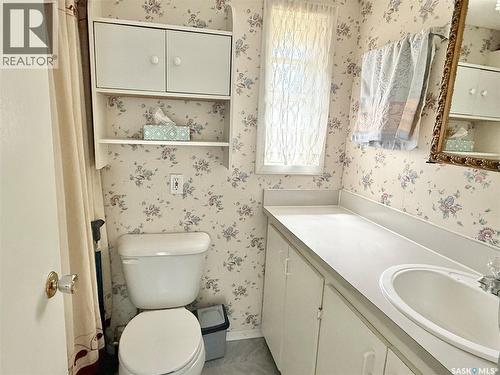 112 1St Street W, Shell Lake, SK - Indoor Photo Showing Bathroom