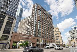 311 - 7 CARLTON STREET Toronto, ON M5B 2M3
