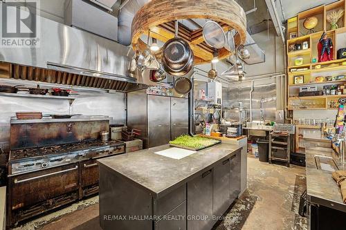 225 Strathcona Avenue, Ottawa, ON 