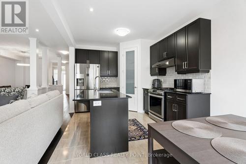 4073 Healing Street, Lincoln, ON - Indoor Photo Showing Other Room