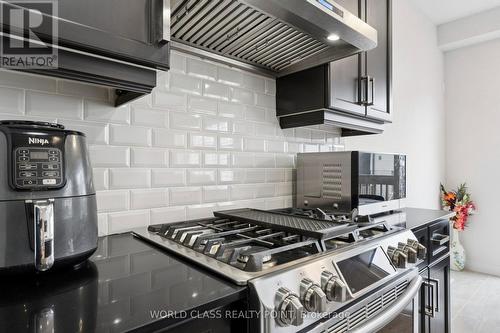 4073 Healing Street, Lincoln, ON - Indoor Photo Showing Kitchen