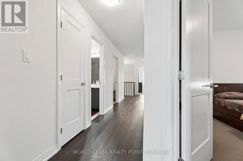 4073 Healing Street, Lincoln, ON - Indoor Photo Showing Other Room