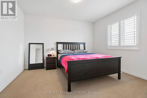4073 Healing Street, Lincoln, ON - Indoor Photo Showing Bedroom