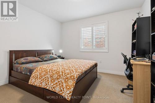 4073 Healing Street, Lincoln, ON - Indoor Photo Showing Bedroom
