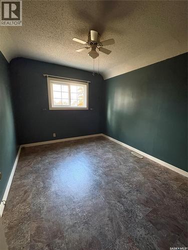 209 2Nd Avenue E, Kelvington, SK - Indoor Photo Showing Other Room