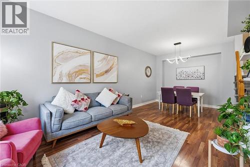 1085 Harrogate Drive Unit# 35, Ancaster, ON - Indoor Photo Showing Living Room