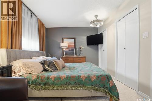 16 425 Pinehouse Drive, Saskatoon, SK - Indoor Photo Showing Bedroom