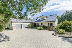 896 Chapman Rd Cobble Hill, BC V0R 1L0