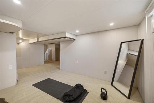 637 Valour Rd, Winnipeg, MB 