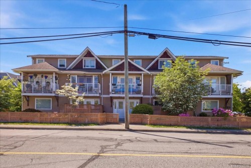 #101-2510 Alexander St, Duncan, BC - Outdoor With Facade