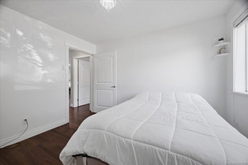 #101-2510 Alexander St, Duncan, BC - Indoor Photo Showing Bedroom