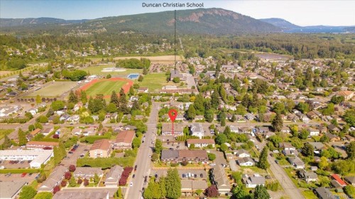 #101-2510 Alexander St, Duncan, BC - Outdoor With View