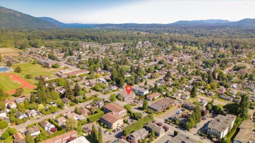 #101-2510 Alexander St, Duncan, BC - Outdoor With View