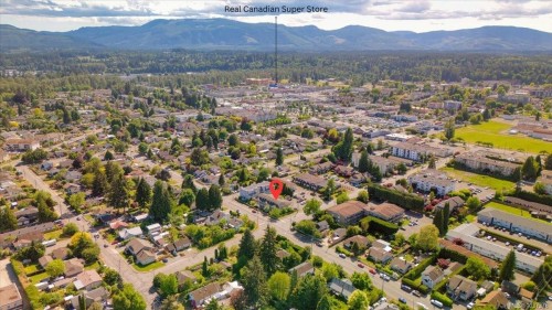 #101-2510 Alexander St, Duncan, BC - Outdoor With View