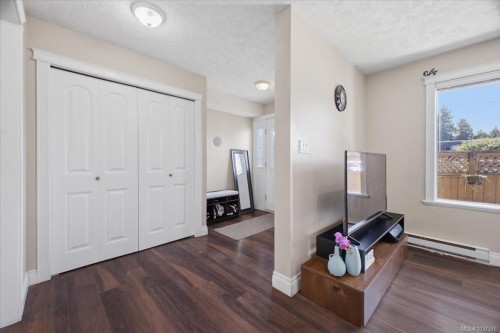 #101-2510 Alexander St, Duncan, BC - Indoor Photo Showing Other Room