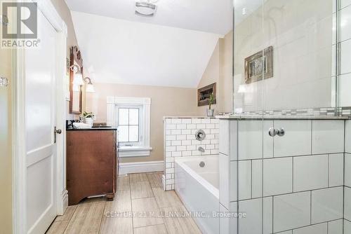 753333 2Nd Line Ehs, Mono, ON - Indoor Photo Showing Bathroom