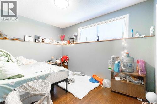 92 Bell Street, Regina, SK - Indoor Photo Showing Bedroom
