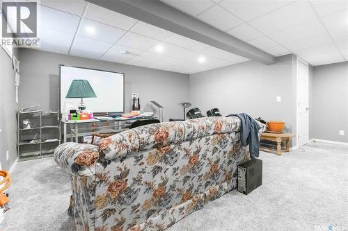 92 Bell Street, Regina, SK - Indoor