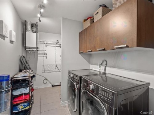 Salle de lavage - 2340  - 303 Rue Monet, Laval (Duvernay), QC - Indoor Photo Showing Laundry Room