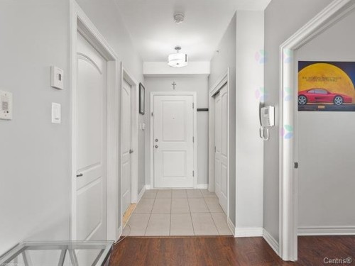 Hall d'entrée/Vestibule - 2340  - 303 Rue Monet, Laval (Duvernay), QC - Indoor Photo Showing Other Room