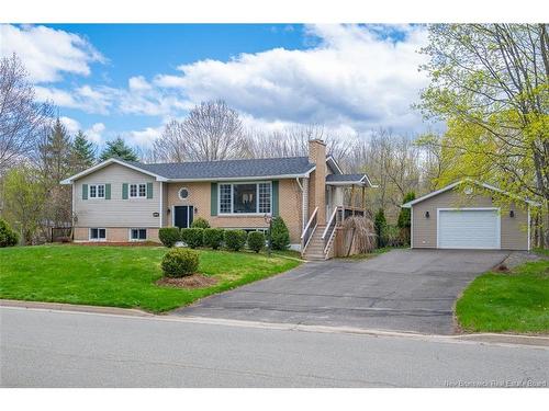 122 Burpee St, Fredericton, NB 