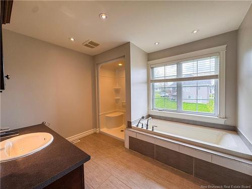 87 Tilmon Cres, Dieppe, NB 