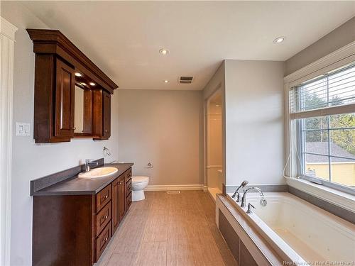 87 Tilmon Cres, Dieppe, NB 