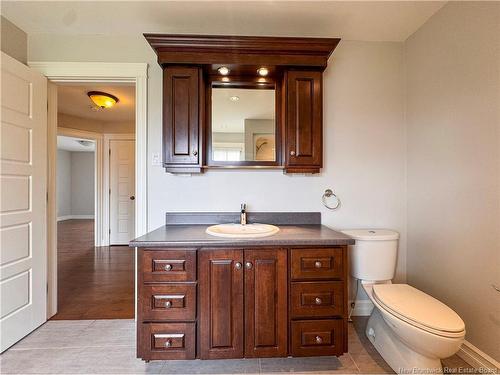 87 Tilmon Cres, Dieppe, NB 