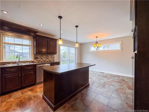 87 Tilmon Cres, Dieppe, NB 