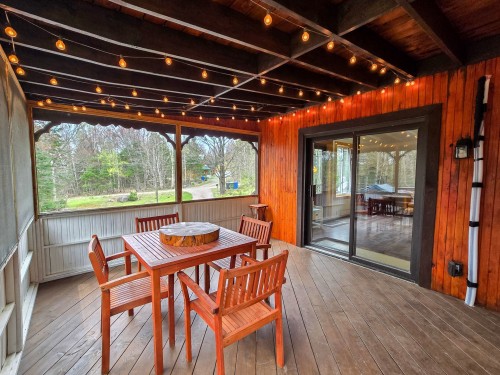 Veranda - 71 Ch. Amcon, Mille-Isles, QC 
