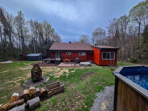 Back of Structure - 71 Ch. Amcon, Mille-Isles, QC 