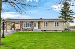 1020 Rue Langevin  Sherbrooke (Fleurimont), QC J1E 1N1