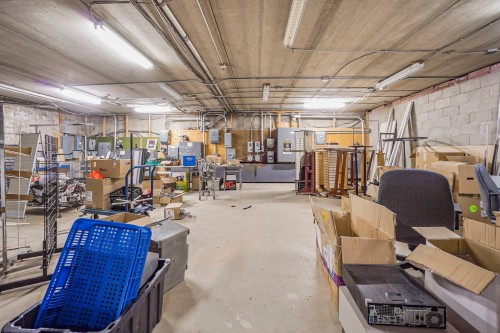 Commerce - 3593 Rue Queen, Rawdon, QC - Indoor Photo Showing Garage