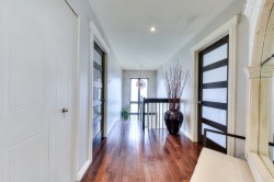 Interior - 