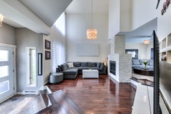 Interior - 