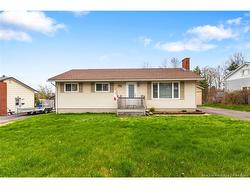 305 Maple Street  Fredericton, NB E3A 3R3