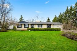 232 River RD  St Andrews, MB R1A 2W3