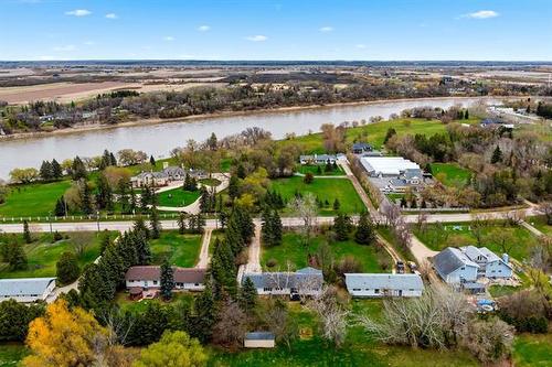 232 River Rd, St Andrews, MB 